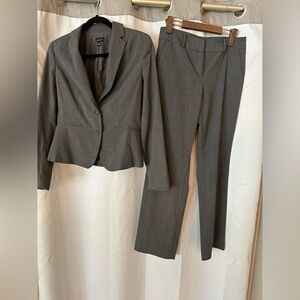 Ann Taylor Dark Gray Suit Set (Size 2)